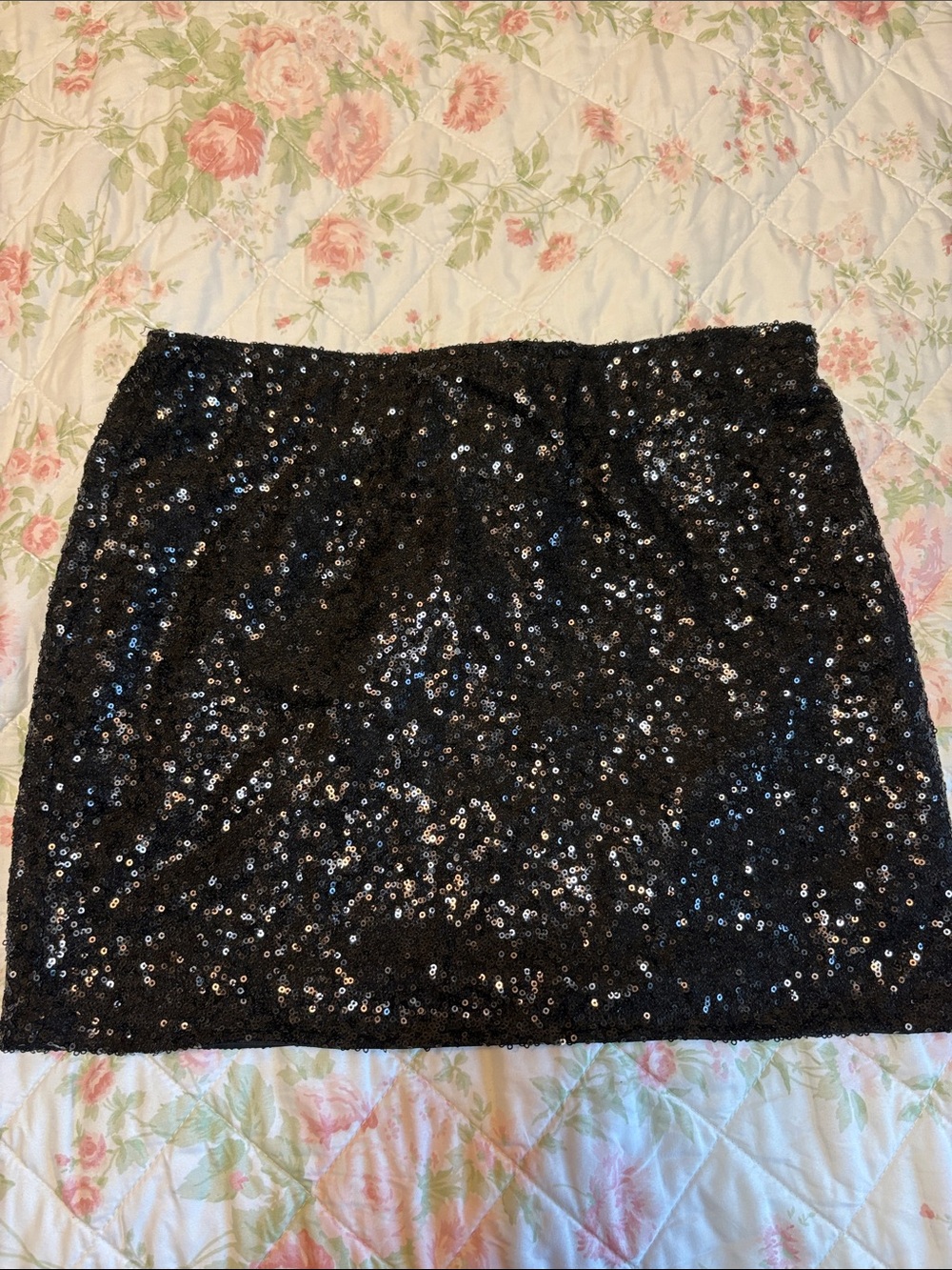 Women's Black Sequin Mini Skirt - Sparkle Party Ready